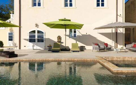 Villa Elisa: Zwembad, Huis, Woongebied, Landgoed, Deur, Villa, Hacienda, Tuin, Binnenplaats, Werf