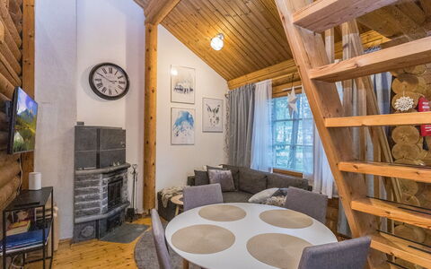 Levin Ainola: Hout, Huis, Huis, Verblijf, Verdieping, Flooring, Blokhut, Beits, Deur, Plafond