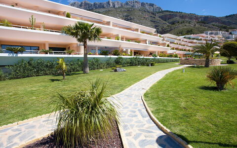Altea 649: Lucht, Fabriek, Dag, Gebouw, Stedelijk Ontwerp, Architectuur, Land Lot, Weg Oppervlak, Woongebied, Biome