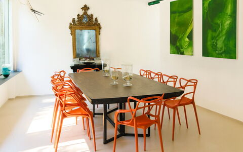 Portofino: Meubilair, Flooring, Interieur Ontwerp, Hout, Verdieping, Tafel, Keuken En Eettafel, Stoel, Eetkamer, Verlichting