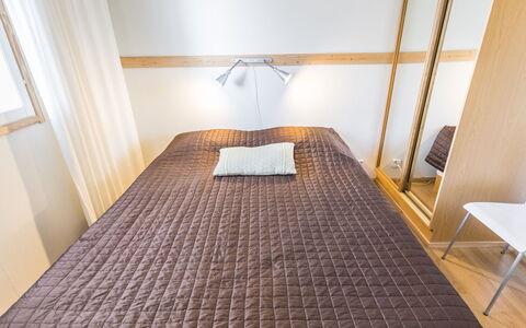 Ylläs Eeli C 4: Meubilair, Stoel, Buitenmeubels, Tafel, Hout, Buitentafel, Keuken En Eettafel, Schaduw, Tuin, Paraplu