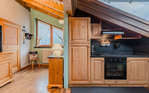 Pinzolo 5: Hout, Plafond, Hardwood, Cabinetry, Beits, Zolder, Lade, Kast, Keuken, Blokhut