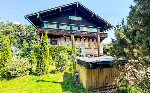 Švýcarka: Struik, Huis, Verblijf, Landgoed, Tuin, Boerderij, Gazon, Werf, Siding, Landscaping