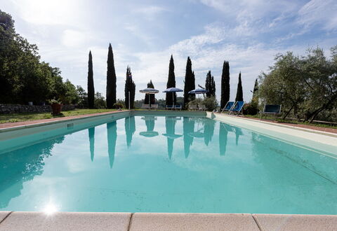 Le Sodole Farmhouse, San Gimignano: Blauw, Zwembad, Toevlucht, Landscaping, Hacienda, Waterpartij, Eco Hotel, Buitenmeubels, Villa