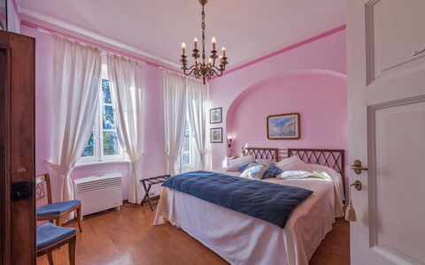 Camilla Villa: Meubilair, Interieur Ontwerp, Slaapkamer, Bed, Plafond, Linens, Bedding, Kamer, Laken, Textiel