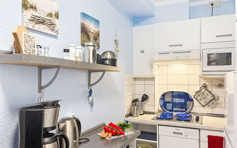 Möwenblick: Meubilair, Interieur Ontwerp, Major Appliance, Toestel Van De Keuken, Kamer, Keuken, Countertop, Verlichting, Flooring, Huishoudapparatuur