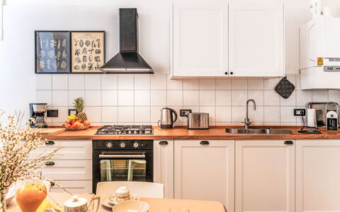 Casa Dea Diana: Toestel Van De Keuken, Keuken, Countertop, Major Appliance, Fornuis, Cabinetry, Interieur Ontwerp, Fornuis, Gasfornuis, Hout