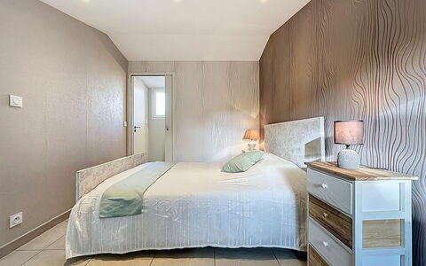 Les Rochers du Roi: Woongebied, Appartement, Condominium, Toevlucht, Landgoed, Landscaping, Park, Hotel, Villa, Badplaats