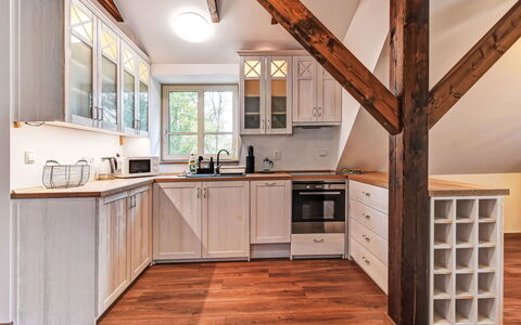 Zadov: Flooring, Interieur Ontwerp, Keuken, Hout, Houten Vloer, Verdieping, Plafond, Countertop, Cabinetry, Meubilair