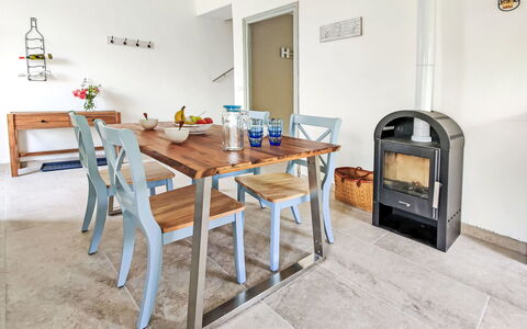 Amica: Meubilair, Buitenmeubels, Stoel, Schaduw, Canopy, Buitentafel, Outdoor Structuur, Patio, Luifel, Keuken En Eettafel