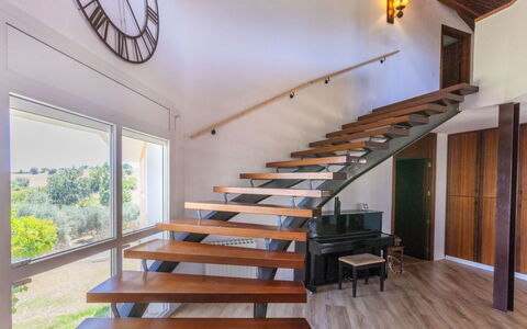 Finca El Olivar: Appartement, Architectuur, Woongebied, Condominium, Samengesteld Materiaal, Stedelijk Ontwerp, Balkon, Gemengd Gebruik, Schaduw