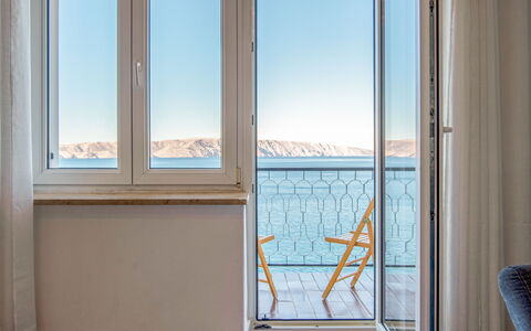 Senj 122: Hout, Verdieping, Zee, Balkon, Oceaan, Glas, Hardwood, Home Deur, Beits, Daylighting