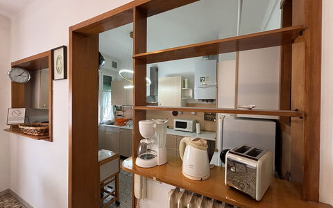 Casa Mimin, Vista Mare, Adults Only, Sanremo: Hout, Interieur Ontwerp, Meubilair, Countertop, Keuken, Cabinetry, Toestel Van De Keuken, Verlichting, Plank, Stellingen