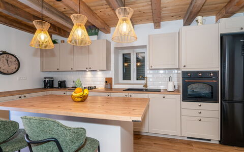 Nina: Meubilair, Interieur Ontwerp, Countertop, Keuken, Flooring, Cabinetry, Lichte Inrichting, Hout, Plafond, Verdieping