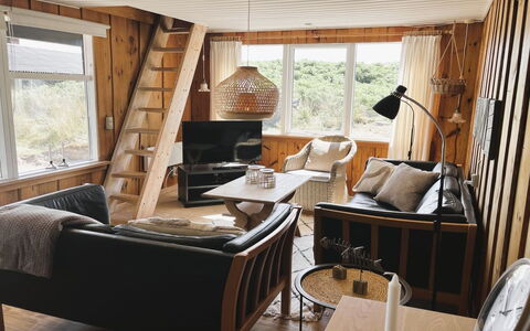 Monna - from the Sea: Meubilair, Interieur Ontwerp, Flooring, Hout, Verdieping, Plafond, Stoel, Kamer, Woonkamer, Verlichting