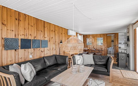 Monna - from the Sea: Hout, Flooring, Interieur Ontwerp, Plafond, Verdieping, Meubilair, Bankstel, Houten Vloer, Woonkamer, Huis