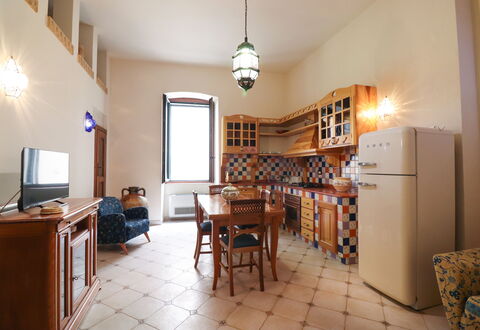 Cariddi Dimora Otranto: Interieur Ontwerp, Flooring, Meubilair, Verdieping, Plafond, Keuken, Kamer, Countertop, Cabinetry, Appartement