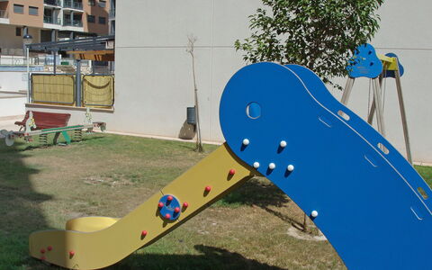 Tamarindo: Hout, Boom, Venster, Gras, Vrije Tijd, Chute, Fabriek, Recreatie, Kunst, Stedelijk Ontwerp