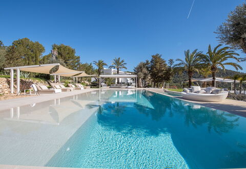 Villa the Marvel: Boom, Zwembad, Toevlucht, Eco Hotel, Tropen, Schaduw, Hotel, Buitenmeubels, Badplaats