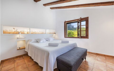 Can Cabana: Flooring, Interieur Ontwerp, Meubilair, Verdieping, Huis, Plafond, Slaapkamer, Kamer, Toevlucht, Bed