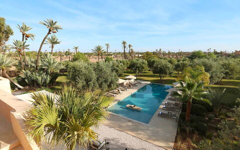 Villa Eleganza: Zwembad, Toevlucht, Reflectie, Buitenmeubels