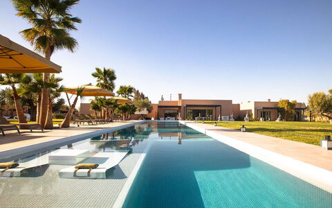 Villa Jamalu: Zwembad, Toevlucht, Eco Hotel, Landgoed, Schaduw, Villa, Hacienda, Hotel, Landscaping