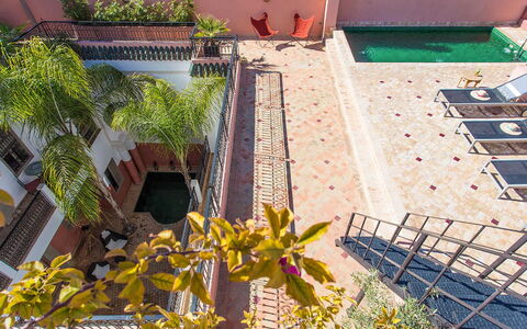 Riad Special: Samengesteld Materiaal, Stedelijk Ontwerp, Appartement, Balkon, Binnenplaats, Landgoed, Hacienda, Zwembad, Beits