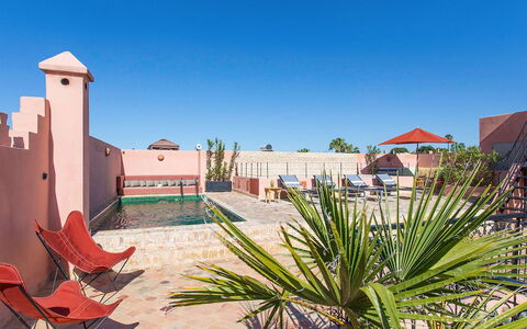 Riad Special: Hacienda, Landgoed, Buitenmeubels, Binnenplaats, Landscaping, Villa, Bloempot, Hotel, Zwembad