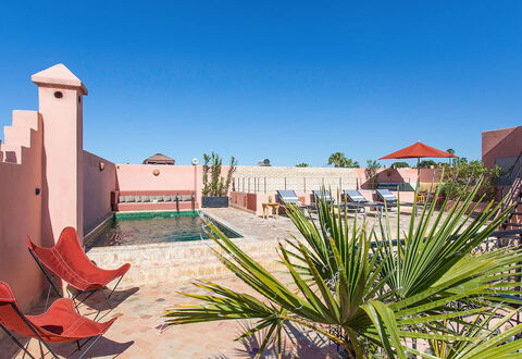 Riad Special: Hacienda, Landgoed, Buitenmeubels, Binnenplaats, Landscaping, Villa, Bloempot, Hotel, Zwembad