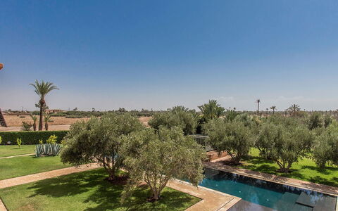 Villa Portraits: Zwembad, Tuin, Landscaping, Toevlucht, Reflectie, Reflecting Pool, Waterpartij, Hacienda, Gang