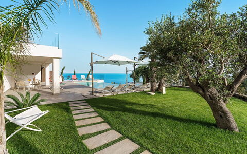 Villa Shelly: Toevlucht, Zwembad, Zee, Kust, Buitenmeubels, Schaduw, Eco Hotel, Oceaan, Landgoed, Villa