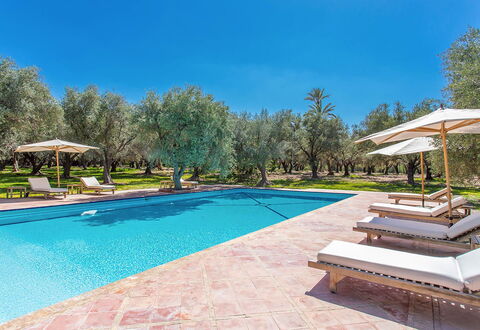 Villa Royale: Blauw, Zwembad, Toevlucht, Schaduw, Landscaping, Tuin, Eco Hotel, Buitenmeubels, Hacienda