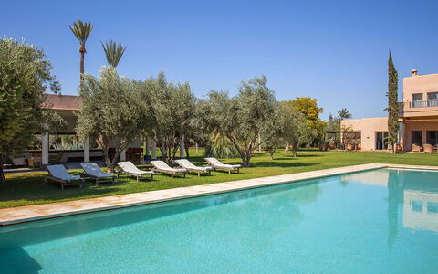 Villa Elio: Zwembad, Toevlucht, Landgoed, Thermae, Tuin, Hacienda, Schaduw, Buitenmeubels, Landscaping, Eco Hotel