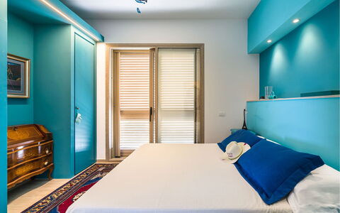 Casa Gentile: Interieur Ontwerp, Meubilair, Muur, Flooring, Verdieping, Hout, Slaapkamer, Kamer, Plafond, Bed