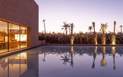 Villa Palmeraie: Architectuur, Zwembad, Samengesteld Materiaal, Huis, Toevlucht, Reflectie, Landgoed, Eco Hotel, Reflecting Pool