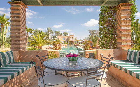 Villa Jamila: Meubilair, Toevlucht, Stoel, Buitenmeubels, Eco Hotel, Hacienda, Tuin, Landgoed, Patio