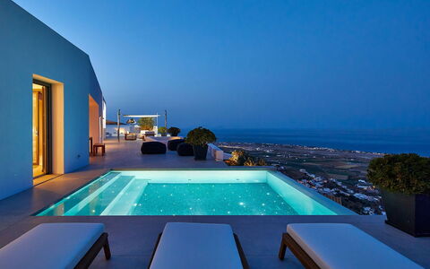 Villa Kenan: Blauw, Zwembad, Toevlucht, Eco Hotel, Villa, Hotel, Stoel, Schaduw, Penthouse, Buitenmeubels