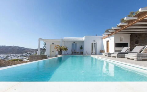 Villa Sonia: Blauw, Zwembad, Toevlucht, Villa, Ligstoel, Hotel, Penthouse, Eco Hotel, Badplaats, Buitenmeubels