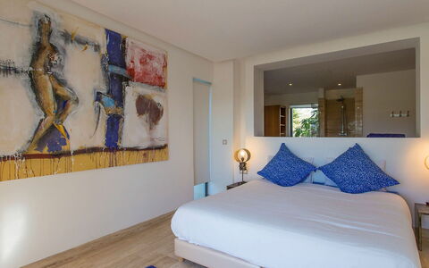 Villa Amador: Meubilair, Interieur Ontwerp, Bed, Slaapkamer, Flooring, Verdieping, Muur, Hout, Laken, Kamer