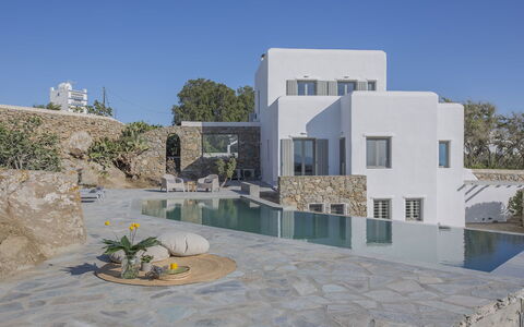 Villa Ermione: Zwembad, Villa, Waterpartij, Toevlucht