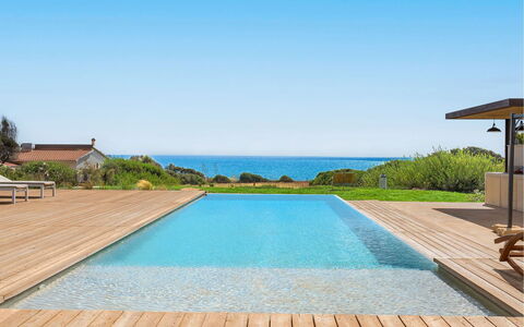 Villa Smeralda: Blauw, Water, Zee, Vrije Tijd, Zwembad, Oceaan, Toevlucht, Eco Hotel, Schaduw, Boardwalk
