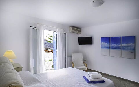 Casa le Rose: Appartement, Buitenmeubels, Schaduw, Balkon, Hotel, Toevlucht, Kamerplant, Villa, Ligstoel
