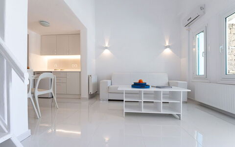 The Rose Flat: Flooring, Verdieping, Interieur Ontwerp, Plafond, Appartement, Woonkamer, Bankstel, Stoel