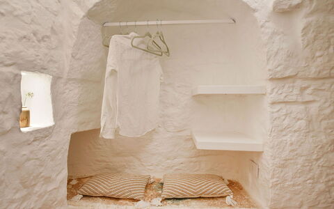 Trulli Fontana: Muur, Plafond, Kamer, Linens, Slaapkamer, Natuurlijk Materiaal, Bedding, Gips, Laken, Lichte Inrichting
