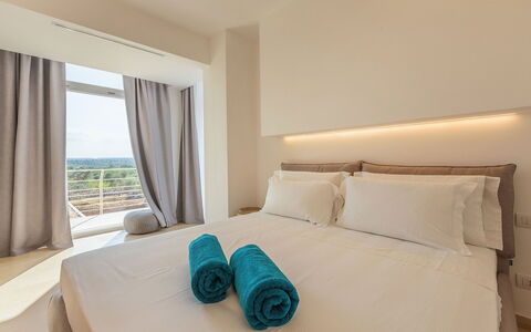 Villa Panita: Interieur Ontwerp, Meubilair, Hout, Slaapkamer, Bed, Flooring, Verdieping, Laken, Bedding, Bed Frame