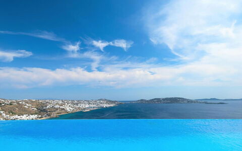 The Rose Suite with Jacuzzi: Blauw, Zee, Zwembad, Oceaan, Hotel