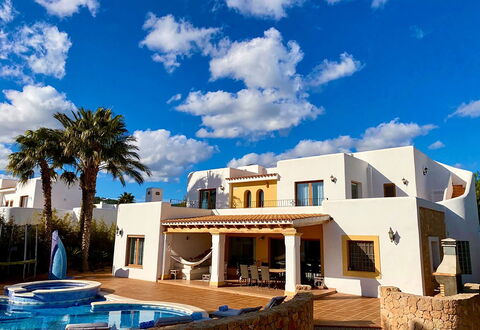 Dream House: Zwembad, Woongebied, Toevlucht, Huis, Landgoed, Villa, Eco Hotel, Hacienda, Buitenmeubels