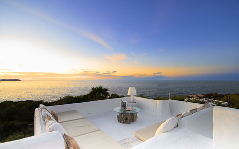 Sa Galera Villa: Lucht, Blauw, Horizon, Zee, Oceaan, Kust, Tropen, Toevlucht, Schemer, Avond