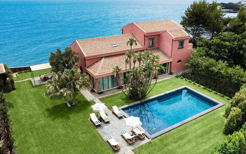 Villa Pozzillo: Zwembad, Toevlucht, Landgoed, Eco Hotel, Vrije Tijd, Villa, Herenhuis, Hacienda, Landscaping, Hotel