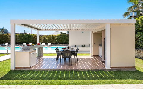 Villa Agorà: Outdoor Structuur, Veranda, Pergola, Patio, Paviljoen, Buitenmeubels, Schaduw, Tuin, Ontwerp, Kolom